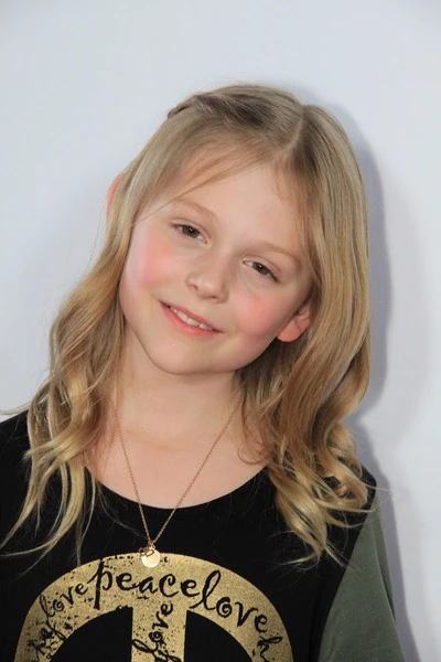 Emily Alyn Lind | Movie Fanon Wiki | FANDOM powered by Wikia