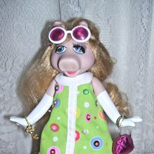 miss piggy porcelain doll
