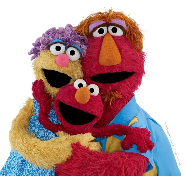 Image Elmo family.jpg Muppet Wiki FANDOM powered by Wikia