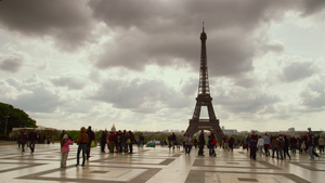 TheMuppets-(2011)-TheEiffelTower