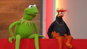 KermitandPepe-Daybreak-ITV-(2012.11.06)