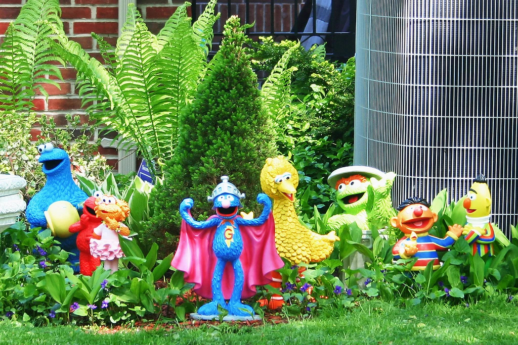 Sesame Street lawn ornaments Muppet Wiki FANDOM powered by Wikia