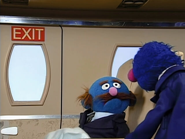 File:Flight-read.jpg