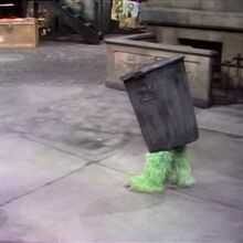 walking trash can toy