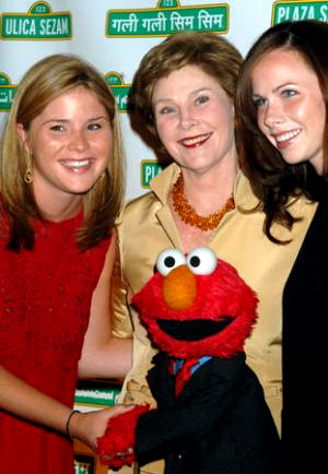 Laurabush-elmo