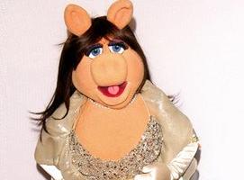 Miss Piggy Through The Years Muppet Wiki Fandom