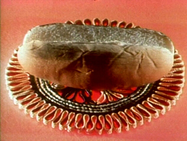 File:Hotdogbun.jpg