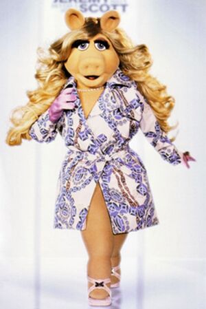 Miss-piggy-in-jeremy-scott