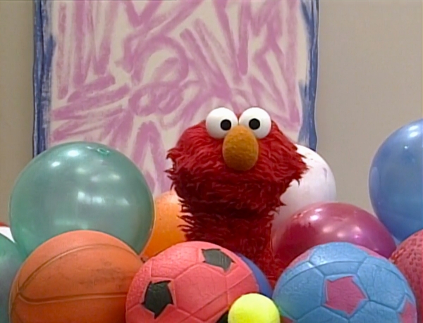 elmo beach ball