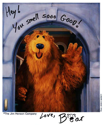 File:Bear autograph.jpg