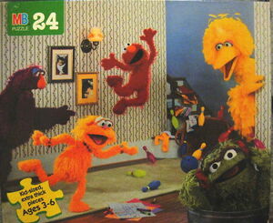 Milton bradley 1996 puzzle bowling