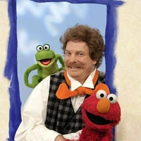 Elmo'sWorld-MrNoodle.jpg (265 KB) Elmo'sWorld-MrNoodle