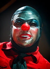 170px-Shawn Crahan at Allstate Arena 2009