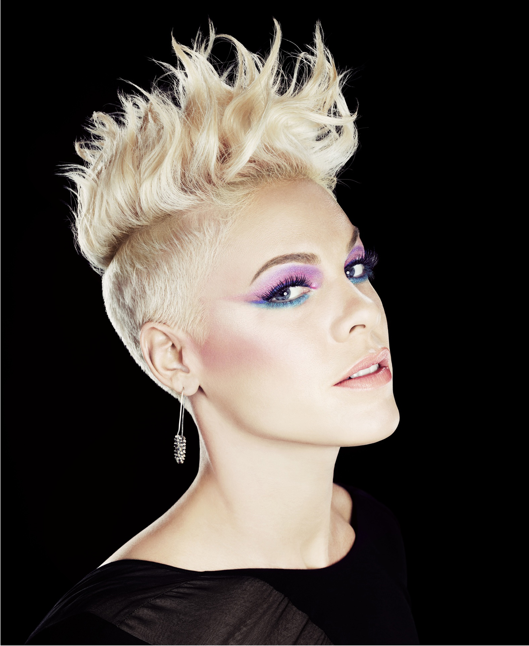 P!nk				Fan Feed