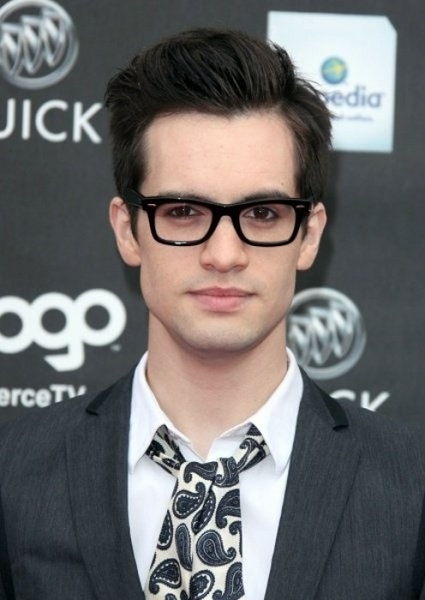 Brendon Urie | Music Hub | FANDOM powered by Wikia