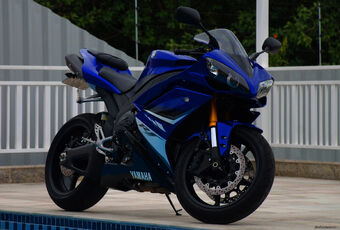 Yamaha Yzf R1 Motorcycle Wiki Fandom - yamaha r1 roblox