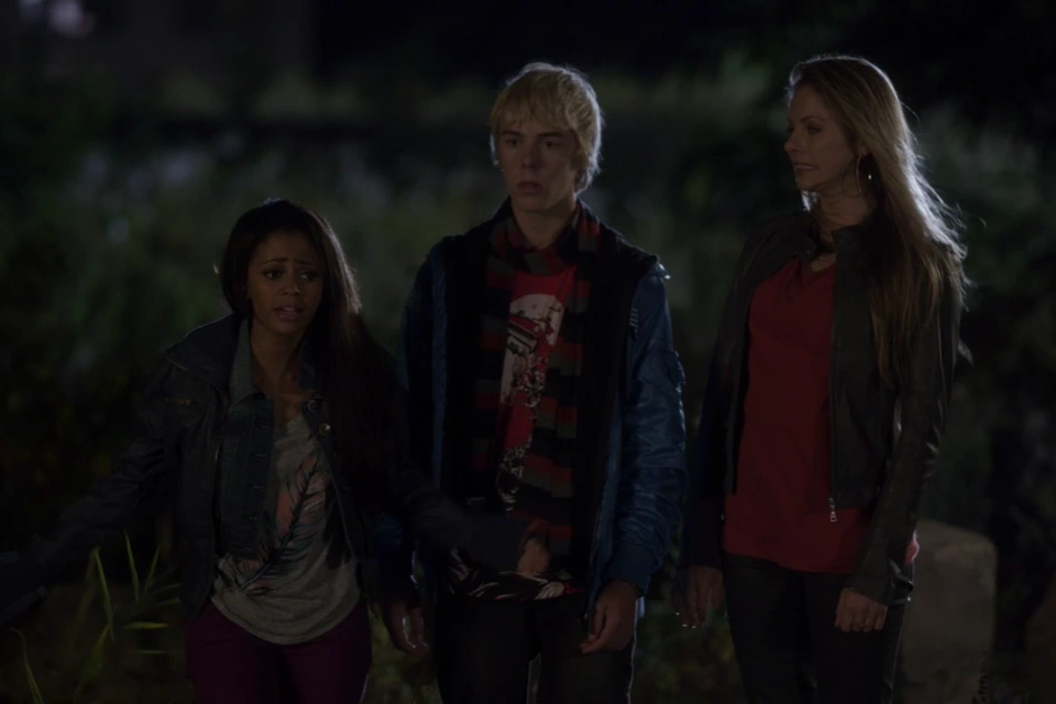 Saricory | My Babysitter's a Vampire Wiki | FANDOM powered by Wikia