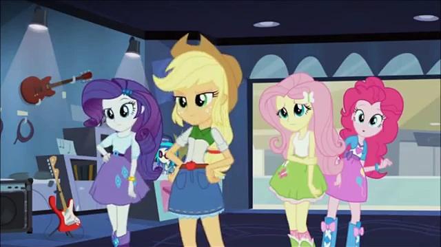 Categorie Videos Wiki My Little Pony Les Amies C Est Magique Fandom - fluffle puff in equestria girls roblox