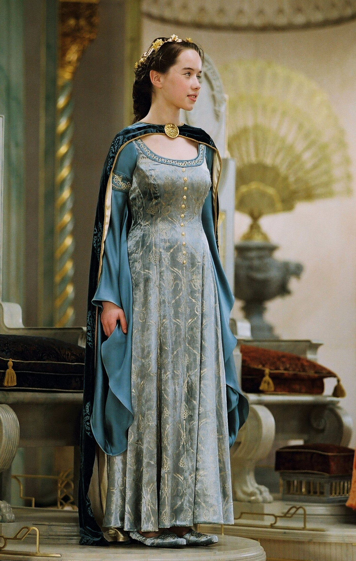 Susan Pevensie The Chronicles Of Narnia Wiki Fandom