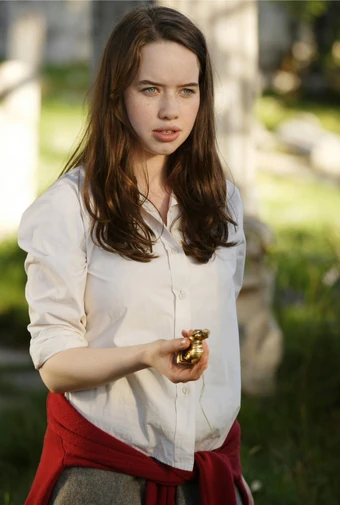 Susan Pevensie The Chronicles Of Narnia Wiki Fandom