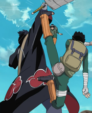 Lee desarma a Kisame con el Remolino de la Hoja