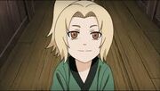 TSUNADE DE PEQUEÑA
