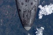 220px-Discovery's heat shield