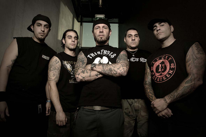 Front photo. Agnostic Front антифа. Agnostic Front первый состав. Агностики фото. Нью йоркский хардкор группы.