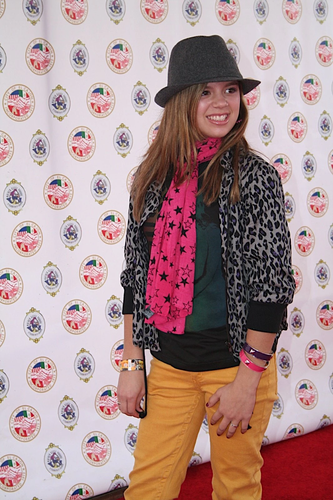 Aria Wallace | Nickelodeon | FANDOM powered by Wikia