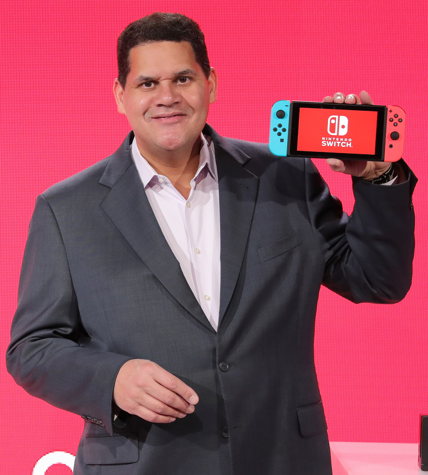 The 63-yaşında 189 cm uzunluğunda Reggie Fils-Aimé tarihli 2024