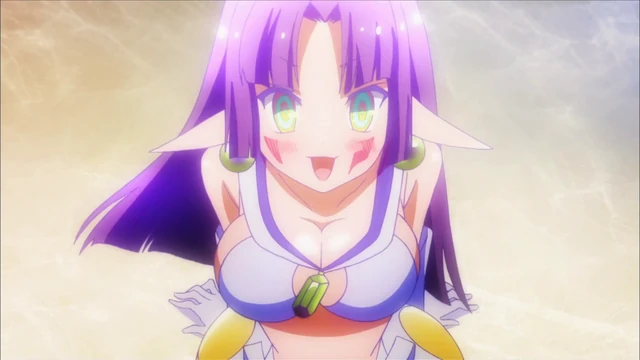 File:Smiling Queen.png