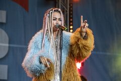 Aura Dione live 2017