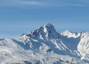 Snowy-mountain-range-small