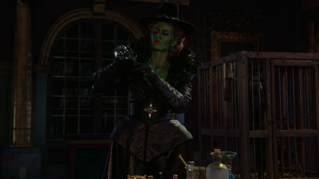 Fichier:3x19 Château des Ténèbres Zelena Méchante Sorcière de l'Ouest Rumplestiltskin potion de mémoire.png
