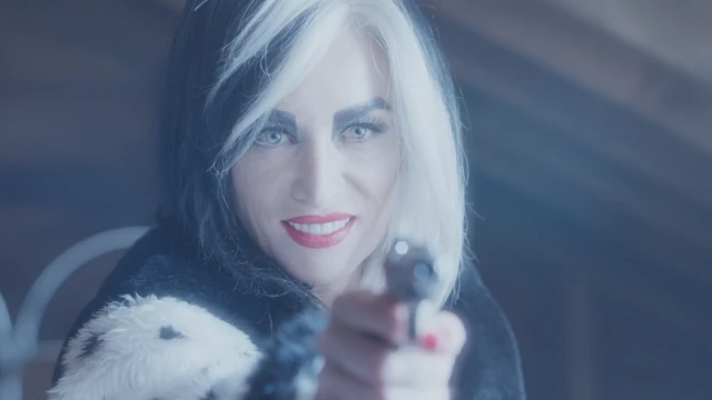 Image 4x18 Cruella d�Enfer pistolet sourire éclair.png Image 4x18 Cruella d�Enfer pistolet sourire éclair.png