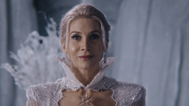 Fichier:4x05 Ingrid Reine des Neiges Glaces sourire rêve désir famille aimante.png