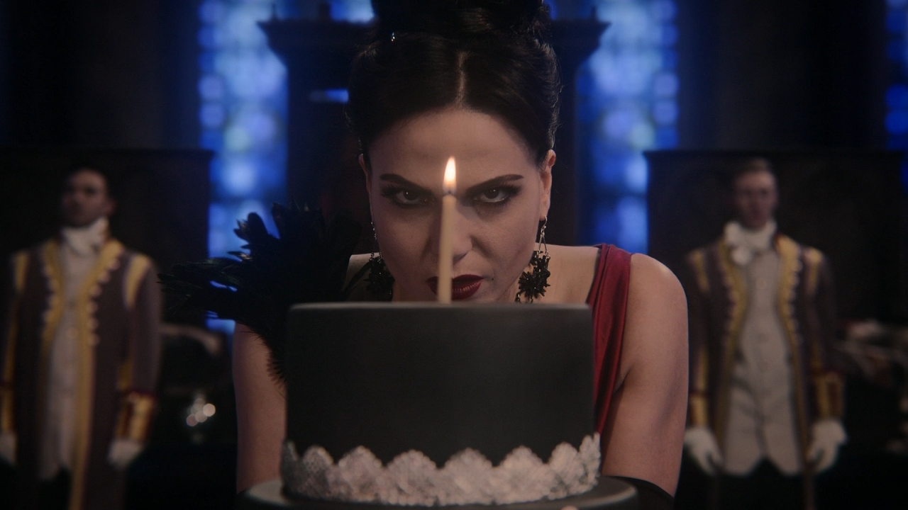 La Méchante Reine Once Upon A Time Image - 5x12 Méchante Reine Regina gâteau bougie d'anniversaire.png