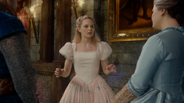 Fichier:6x10 Roi David Princesse Emma Reine Blanche-Neige anniversaire Emma rêve Sauveuse Méchante Reine Storybrooke.png