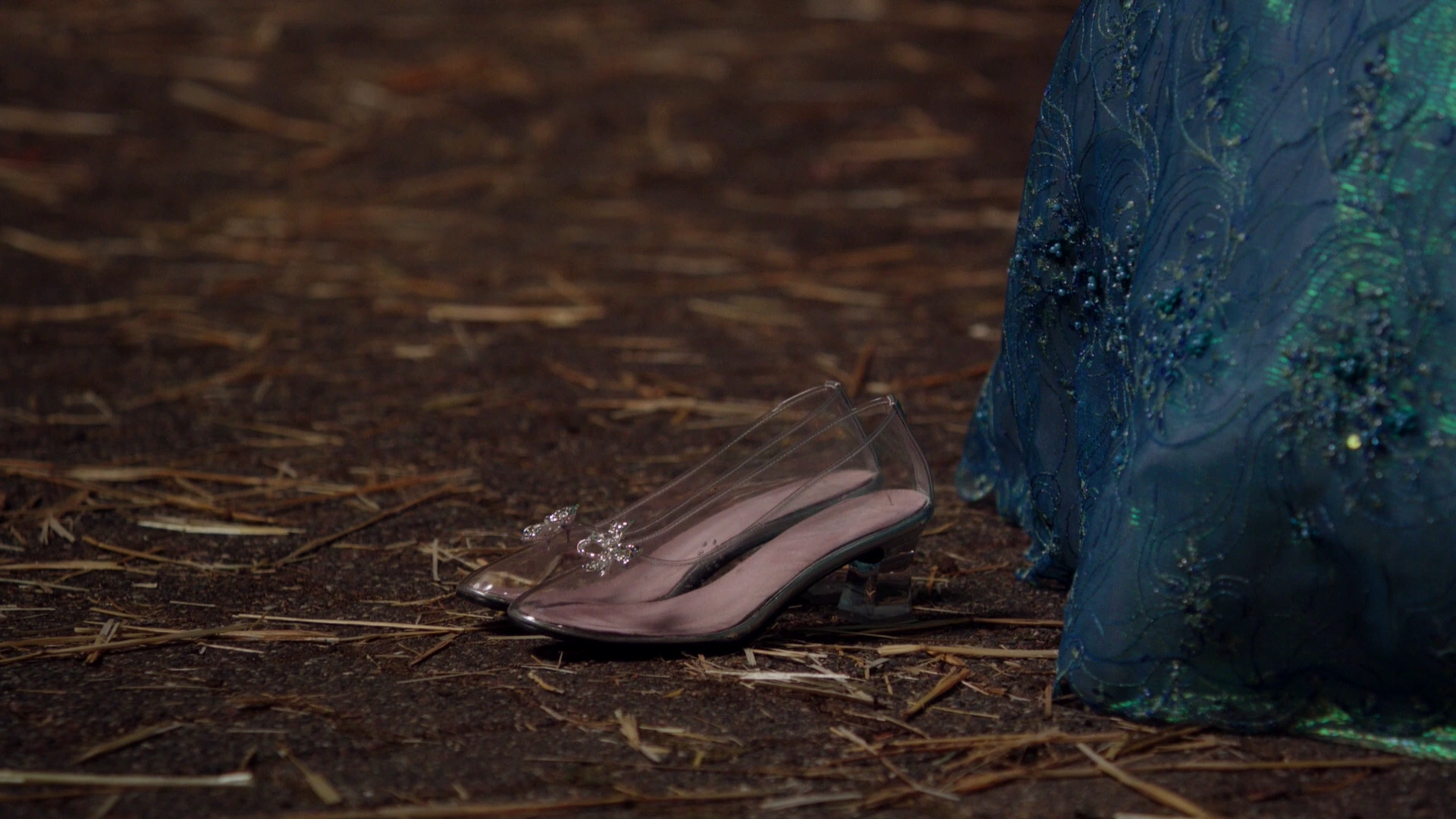 Glass Slippers Once Upon a Time Wiki Fandom