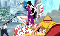 Hancock Protège Luffy de Smoker