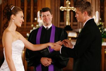 The Wedding Of Lucas Scott And Lindsey Strauss One Tree Hill