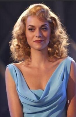 Peyton Sawyer 1940s One Tree Hill Wiki Fandom