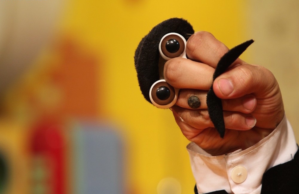 Image Iranian Persian Oobi Hand Puppet TV Series Dasdasi Grampu