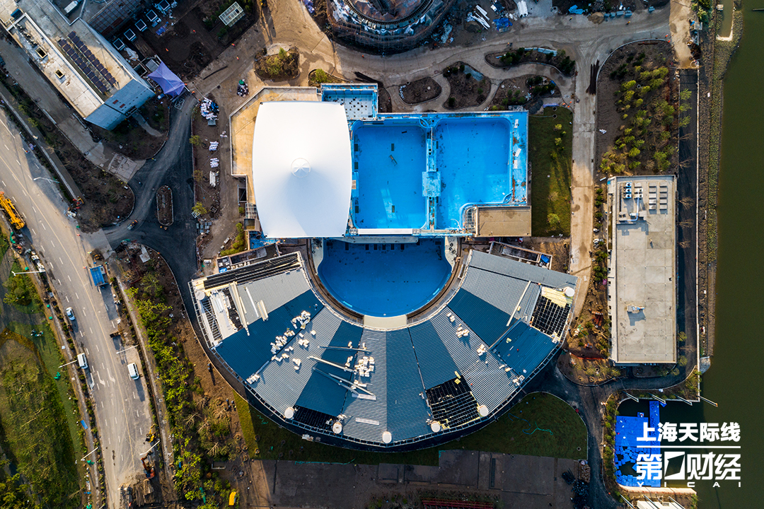 Император оушен парка. Shanghai Haichang Ocean Park. Haichang Park. Шанхай океан. Haichang Park вертикальная картинка.