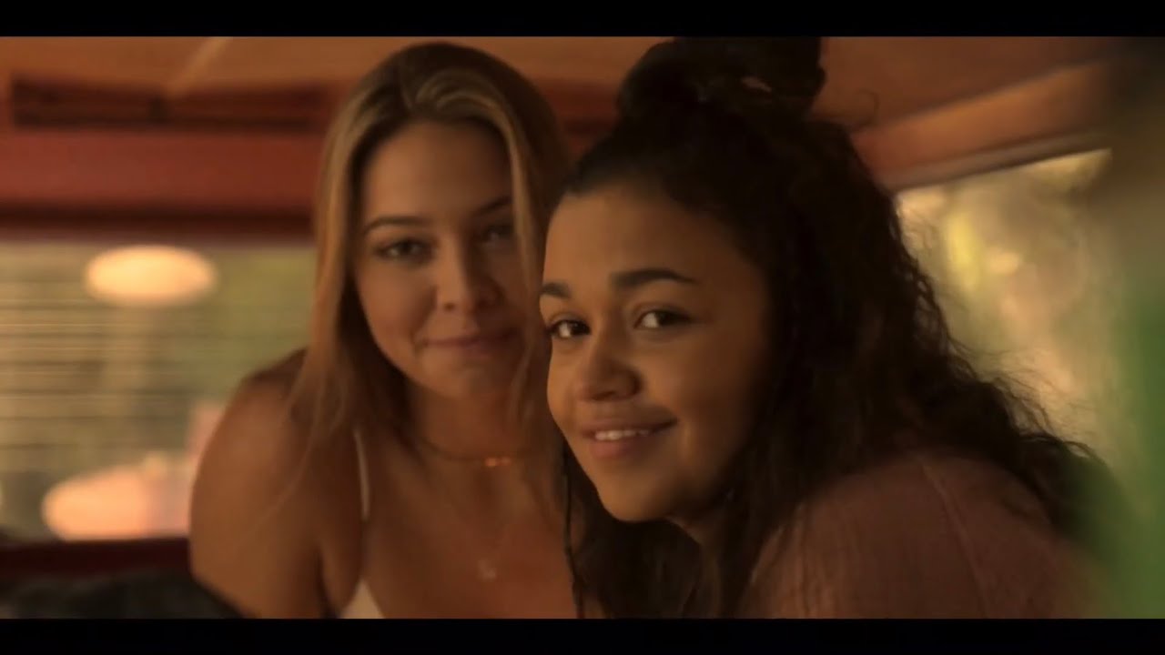 Sarah and Kiara | Outer Banks Wiki | Fandom