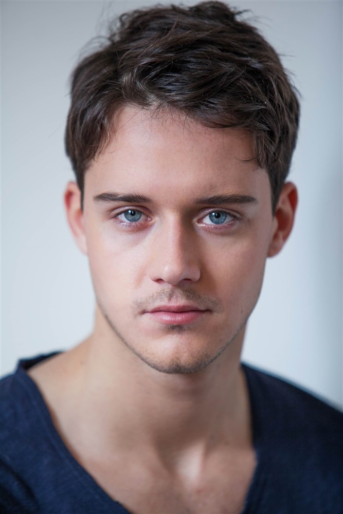 Cesar Domboy Cesar Domboy