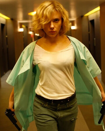 Lucy 2014 Film Heroes Wiki Fandom