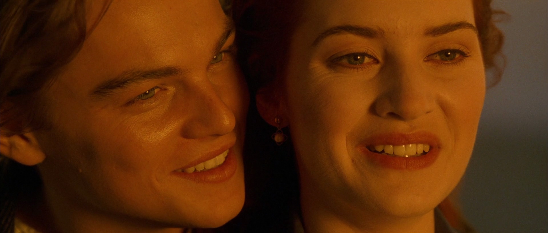 Rose Dewitt Bukater Jack Dawson Real Image - Jack Dawson and Rose Dewitt Bukater smiling kindly at each