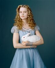 Alice-alice-kingsleigh-30354242-1178-1450