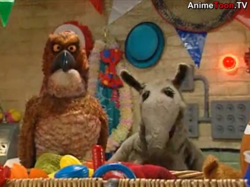 Ollie and Armstrong crying in Jim Henson's Animal Show ...